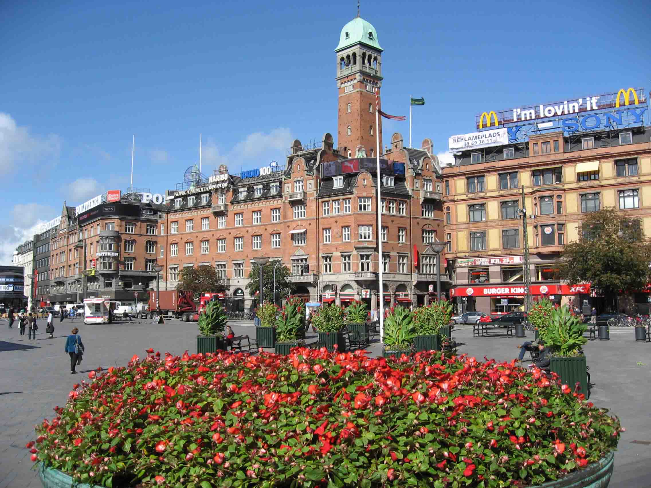 丹麦最“色”的景点，安徒生曾在这常住，旧时是船员“寻欢”之地_房子