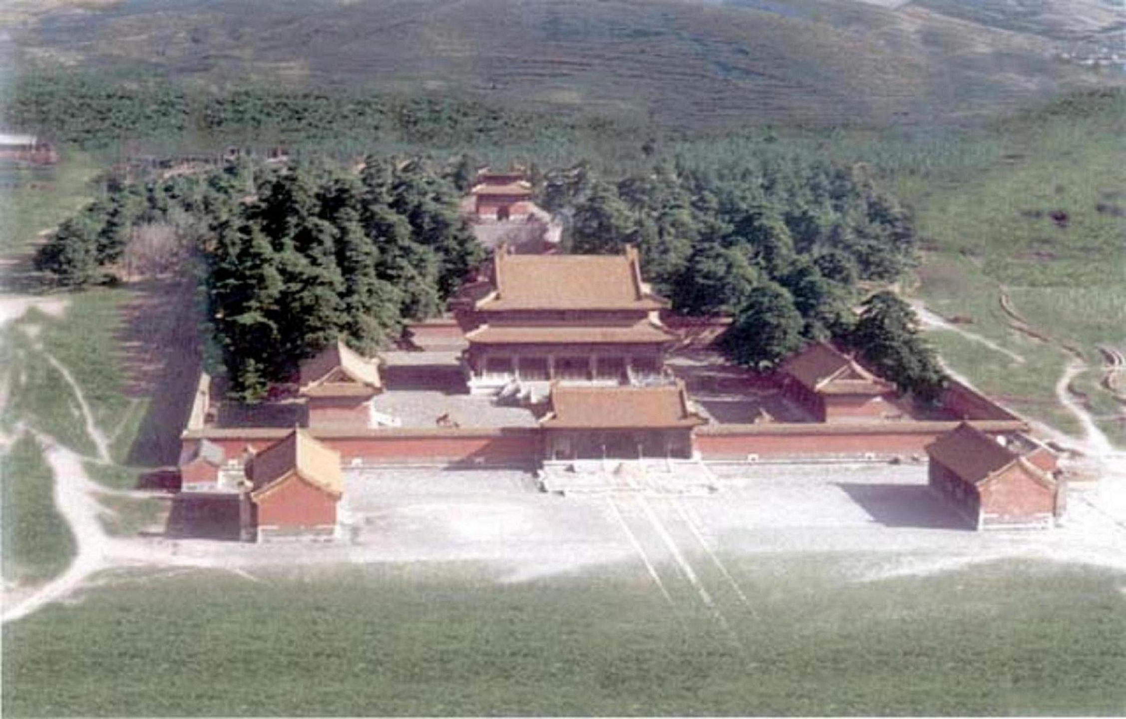 (鸟瞰泰东陵 [转贴])