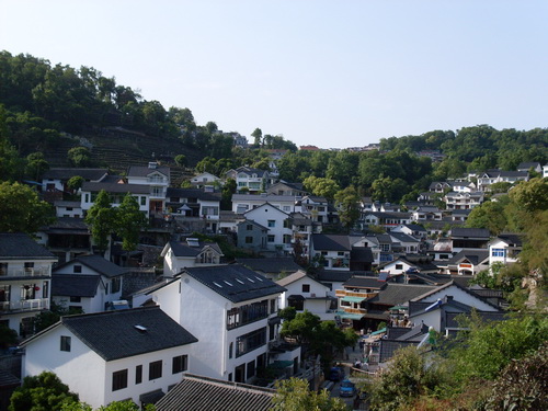 江南之上,杨梅岭下【图】