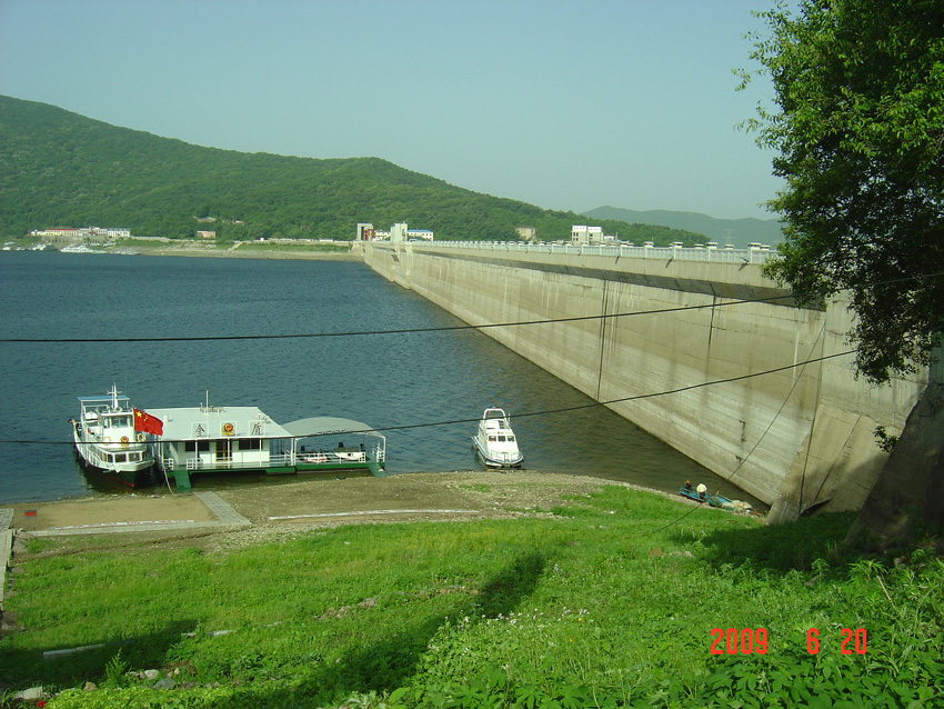 (丰满大坝上游面)