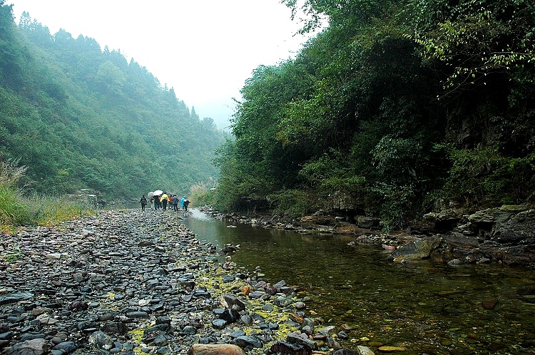 烟雨九渡溪 美景张家界