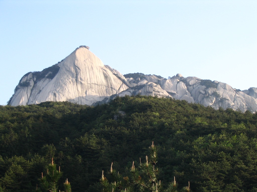 天柱山飞来峰图片