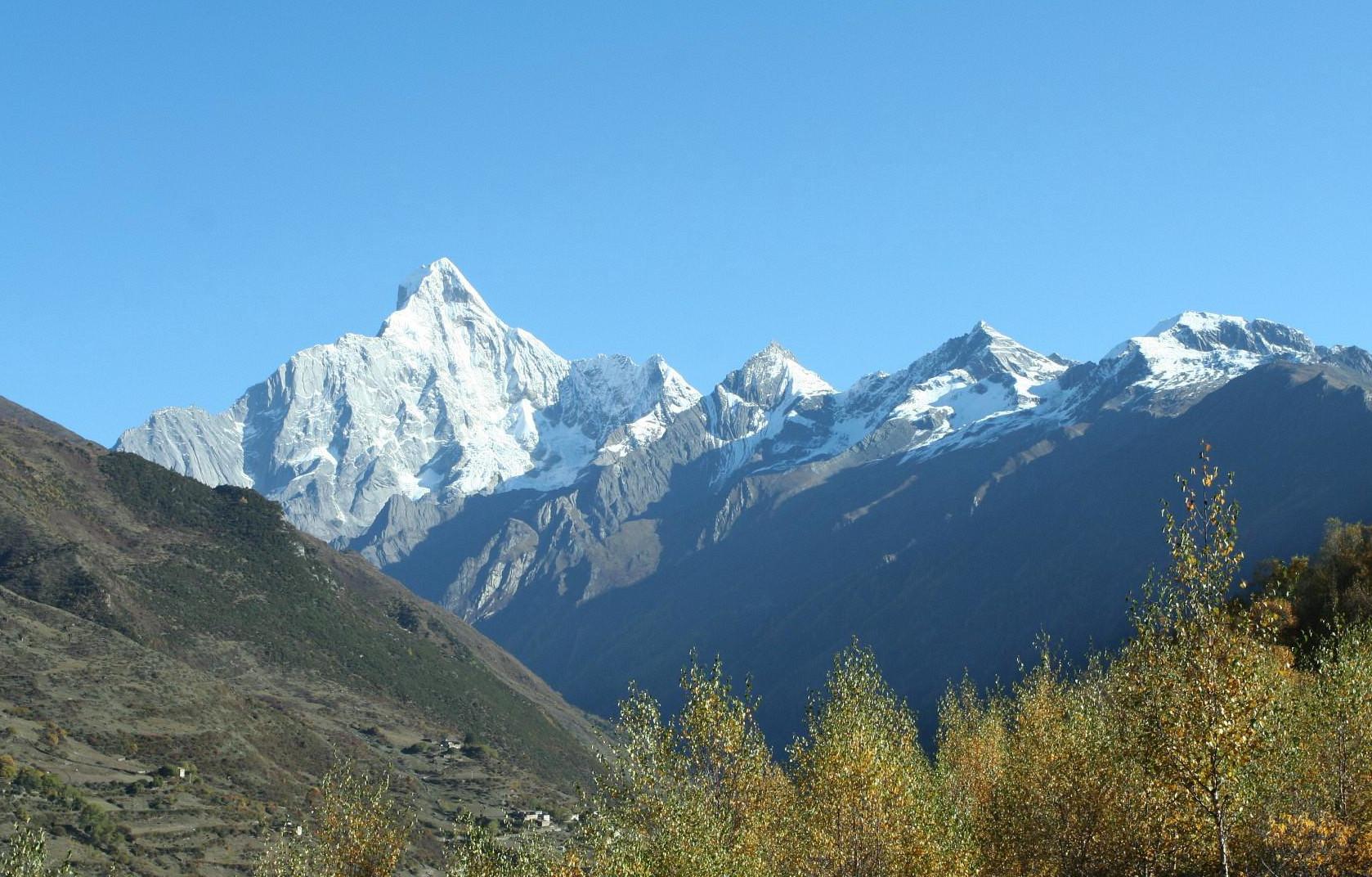 都江堰-四姑娘山-小金縣-臥龍-都江堰