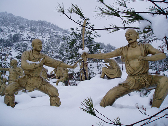 (罗汉雪景图)