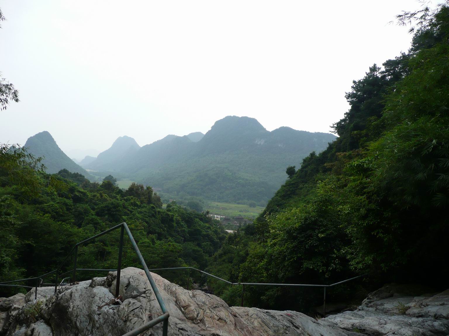 國慶英德榮強小桂林,洞天仙境,天門溝3天2晚揹包行